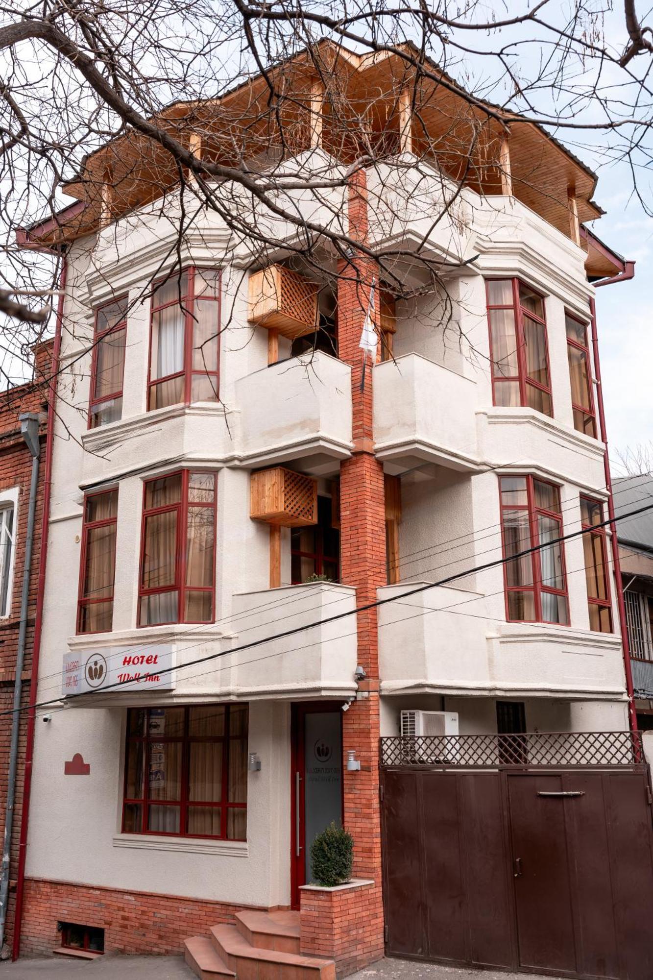 Hotel Well Inn Tiflis Exterior foto