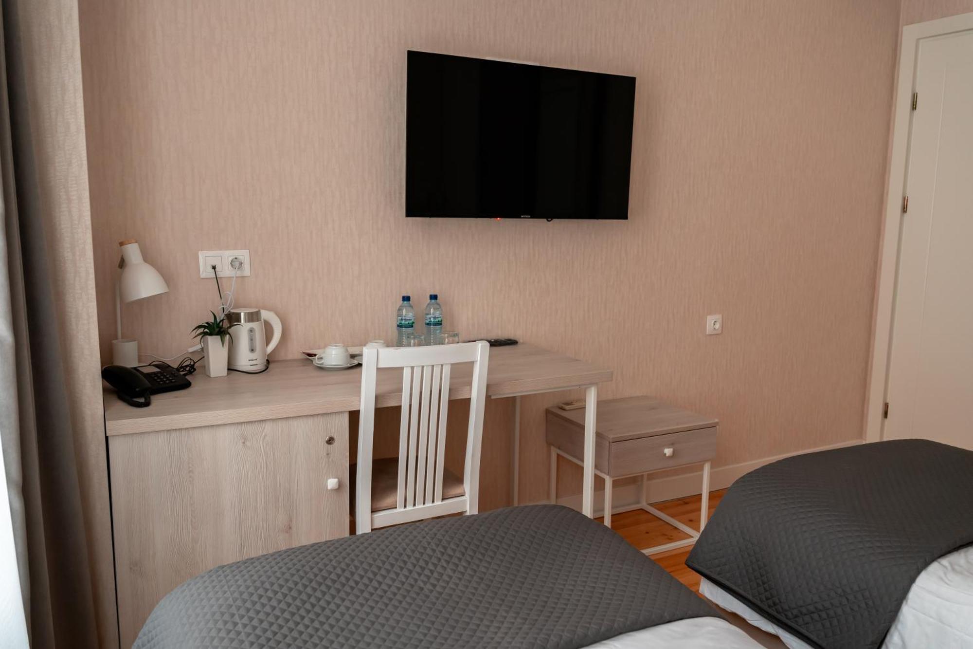 Hotel Well Inn Tiflis Exterior foto